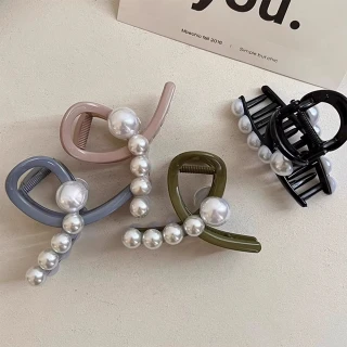 pearl_hair_clip_PEA98KV35BHAI_1_320.webp