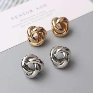 stylish_earring_code__156_STY1NUSWNJEW_1_320.webp