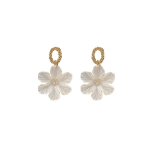 white_flower_earrings__code__541__WHI55Y1GSLJEW_1_320.webp